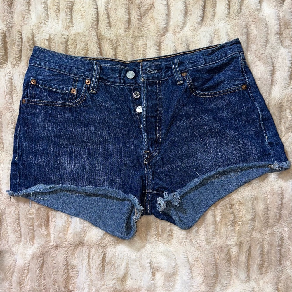 Levis 501 Jean Cutoff Shorts Womens Size 31. Button Fly.